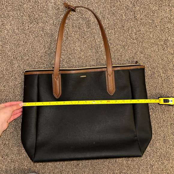 Fossil Tote - Picture 2 of 14